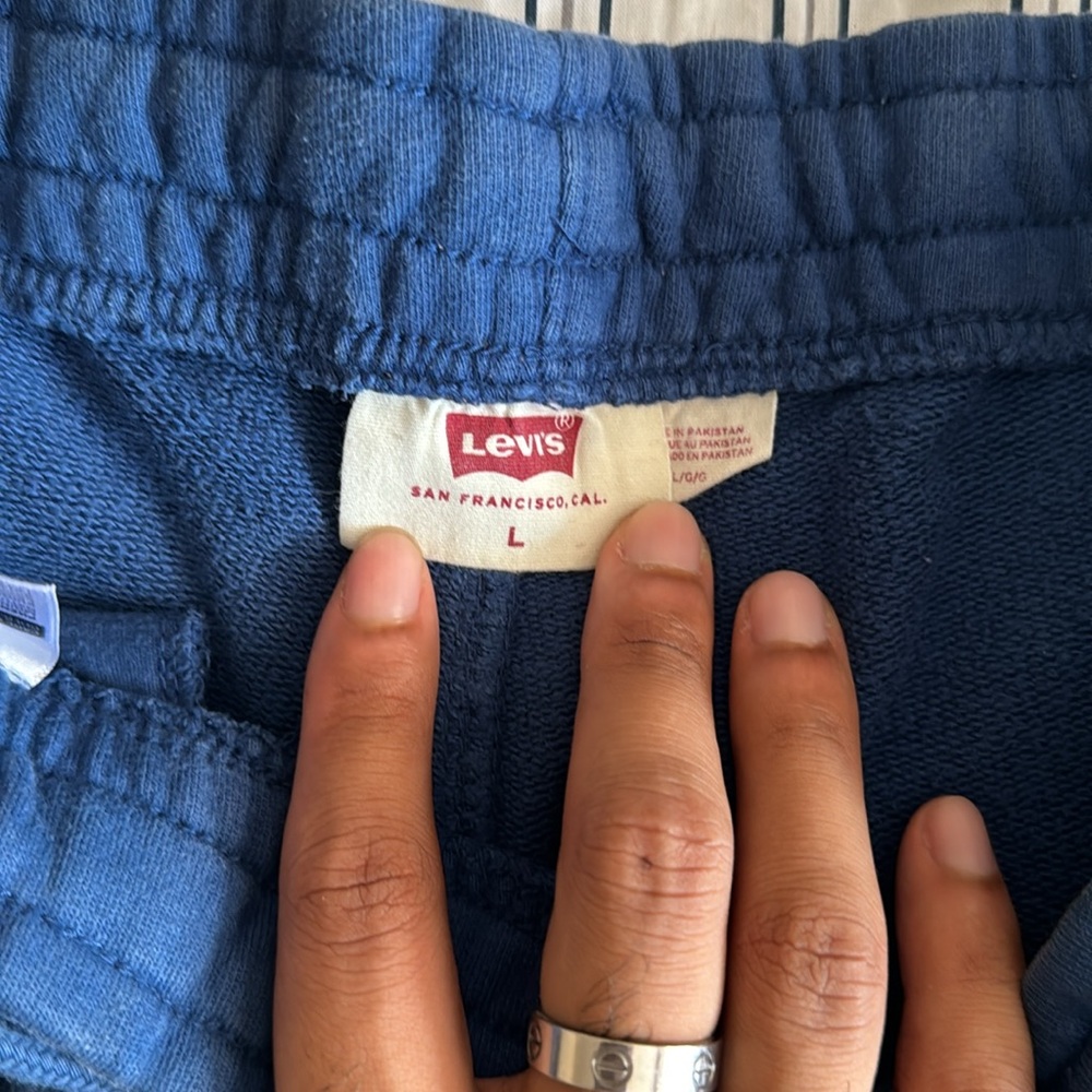 LEVI'S Sweatpants - Picture 4 of 5